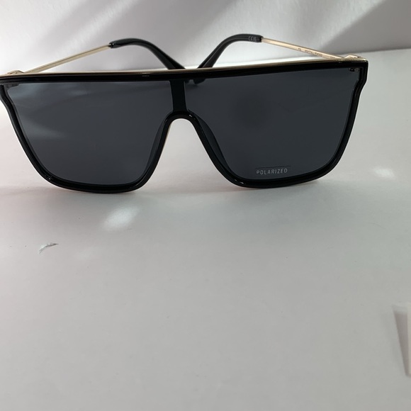 New! QUAY NIGHTFALL REMIXED POLARIZED BLK - Picture 3 of 6
